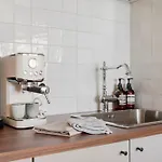 Nero, Cozy Avec Piscine, Au Centre De Apartman