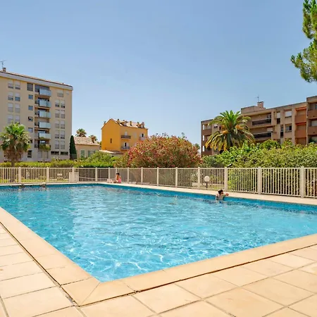 Nero, Cozy Avec Piscine, Au Centre De Apartman