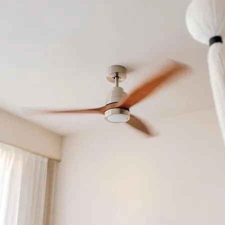 Nero, Cozy Avec Piscine, Au Centre De Apartament