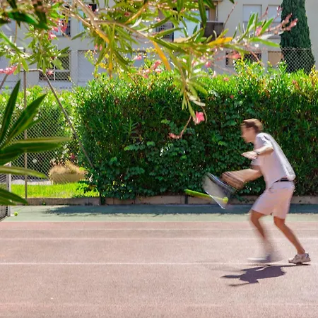 Apartman Nero, Cozy Avec Piscine, Au Centre De Hyères